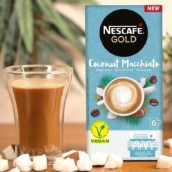 Nescafé Gold Coconut Macchiato Oploskoffie - 6 Doosjes à 6 Zakjes -Koffie Apparatuur 1200x1200 198
