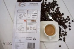 Vietnamese Dark Roast Koffiebonen 500g | 20% Arabica - 80% Robusta | DAM Koffie 13 Vietnamese Dark Roast Koffiebonen 500g | 20% Arabica - 80% Robusta | DAM Koffie -Koffie Apparatuur 1200x800 3