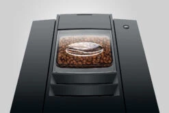 JURA E6 (EC) Aanbieding én 2+1 Jaar Extra Garantie -Koffie Apparatuur Jura E6 aanbieding EC Piano Black koffiemachine bonenreservoir