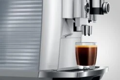 JURA J8 Twin Diamond White (EA) Met €78 Gratis Koffie En Glazen Melkhouder En 2+1 Jaar Extra Garantie -Koffie Apparatuur Jura J8 Twin Diamond White coffee eye