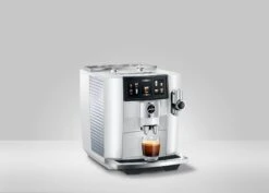 JURA J8 Twin Diamond White (EA) Met €78 Gratis Koffie En Glazen Melkhouder En 2+1 Jaar Extra Garantie -Koffie Apparatuur Jura J8 Twin Diamond White koffie