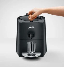 JURA ONO Koffiemachine En P.A.G. Koffiemolen -Koffie Apparatuur Jura ONO koffiemachine stap 2 fba9f6f6 ed37 4f1a b5bf 8f09268d2cce
