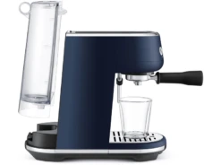 Sage Bambino - Damson Blue -Koffie Apparatuur sage bambino damson blue espresso machine waterreservoir